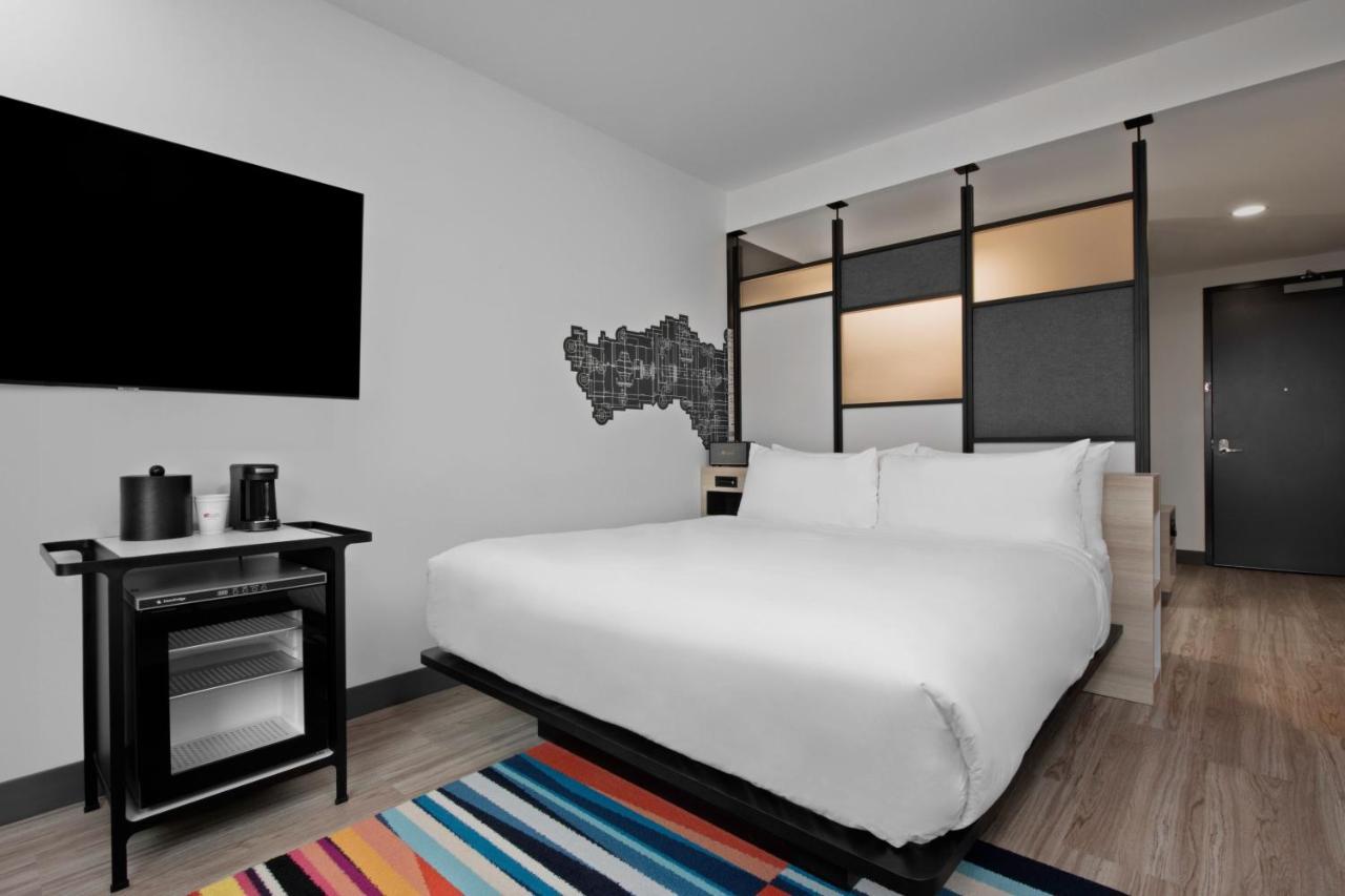 Aloft Kansas City Country Club Plaza Екстериор снимка