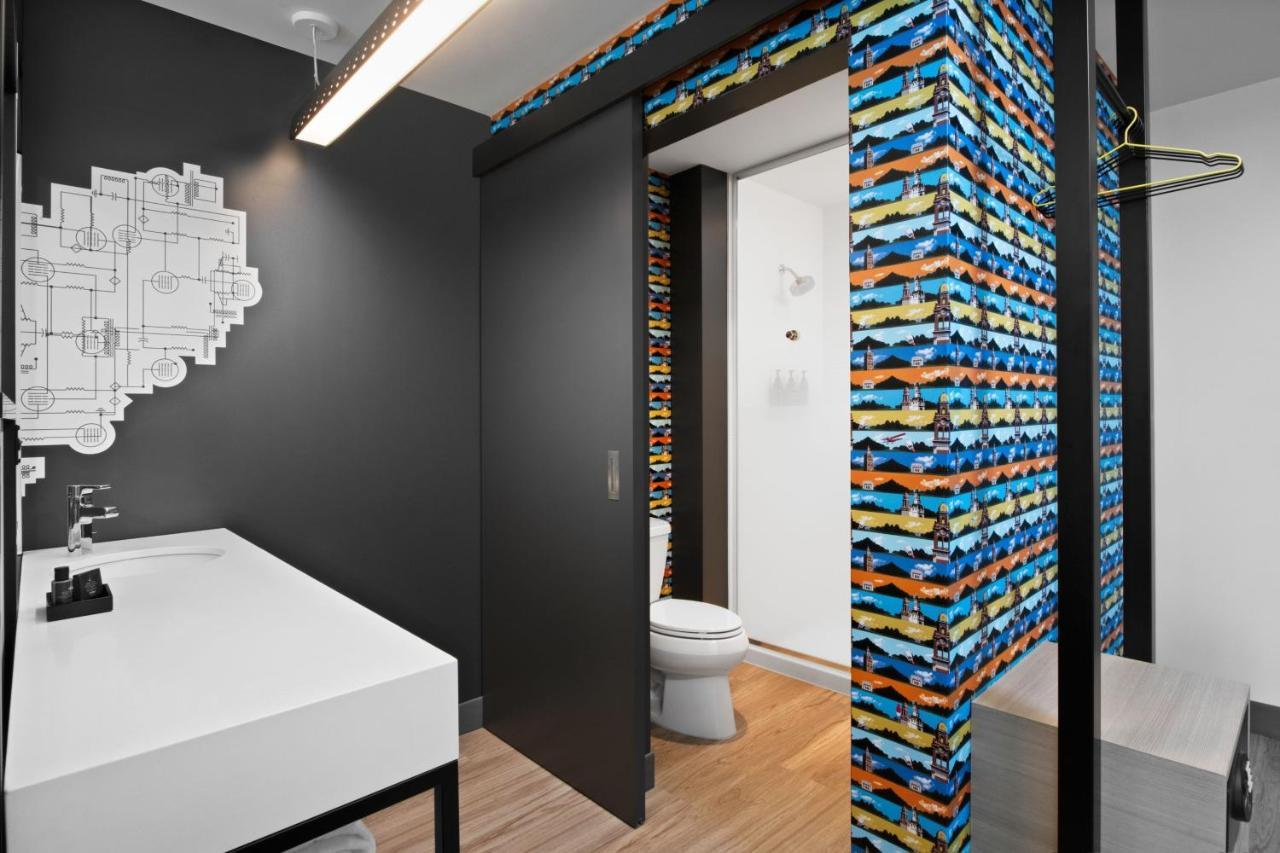 Aloft Kansas City Country Club Plaza Екстериор снимка