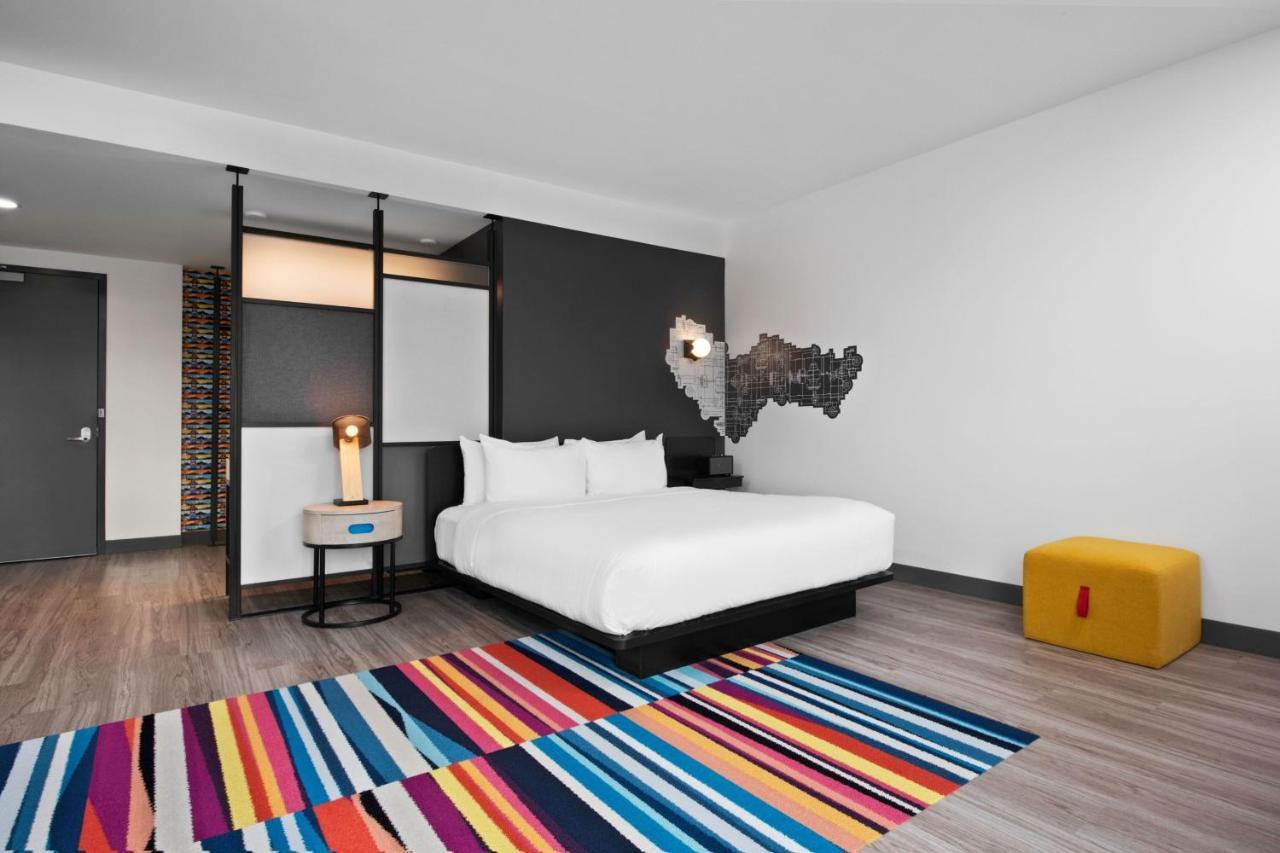 Aloft Kansas City Country Club Plaza Екстериор снимка