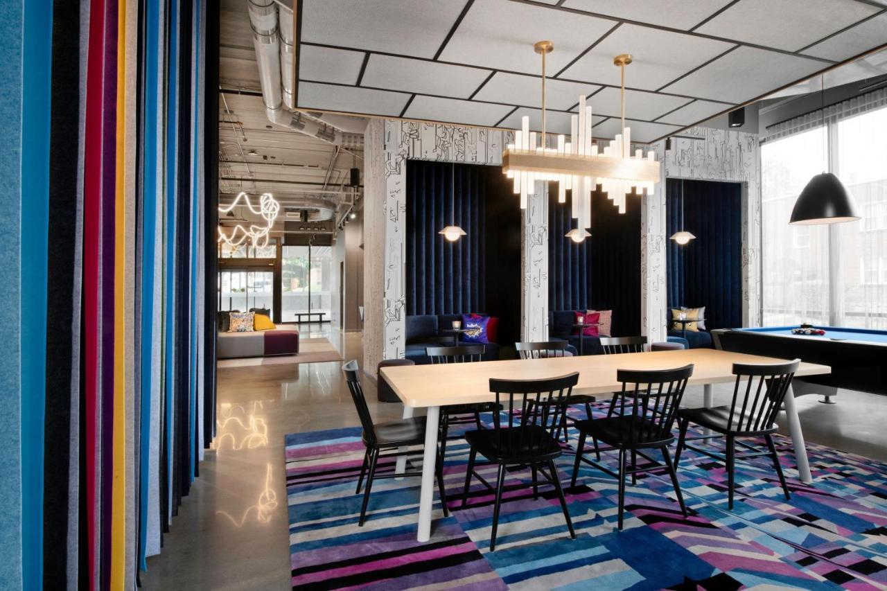 Aloft Kansas City Country Club Plaza Екстериор снимка