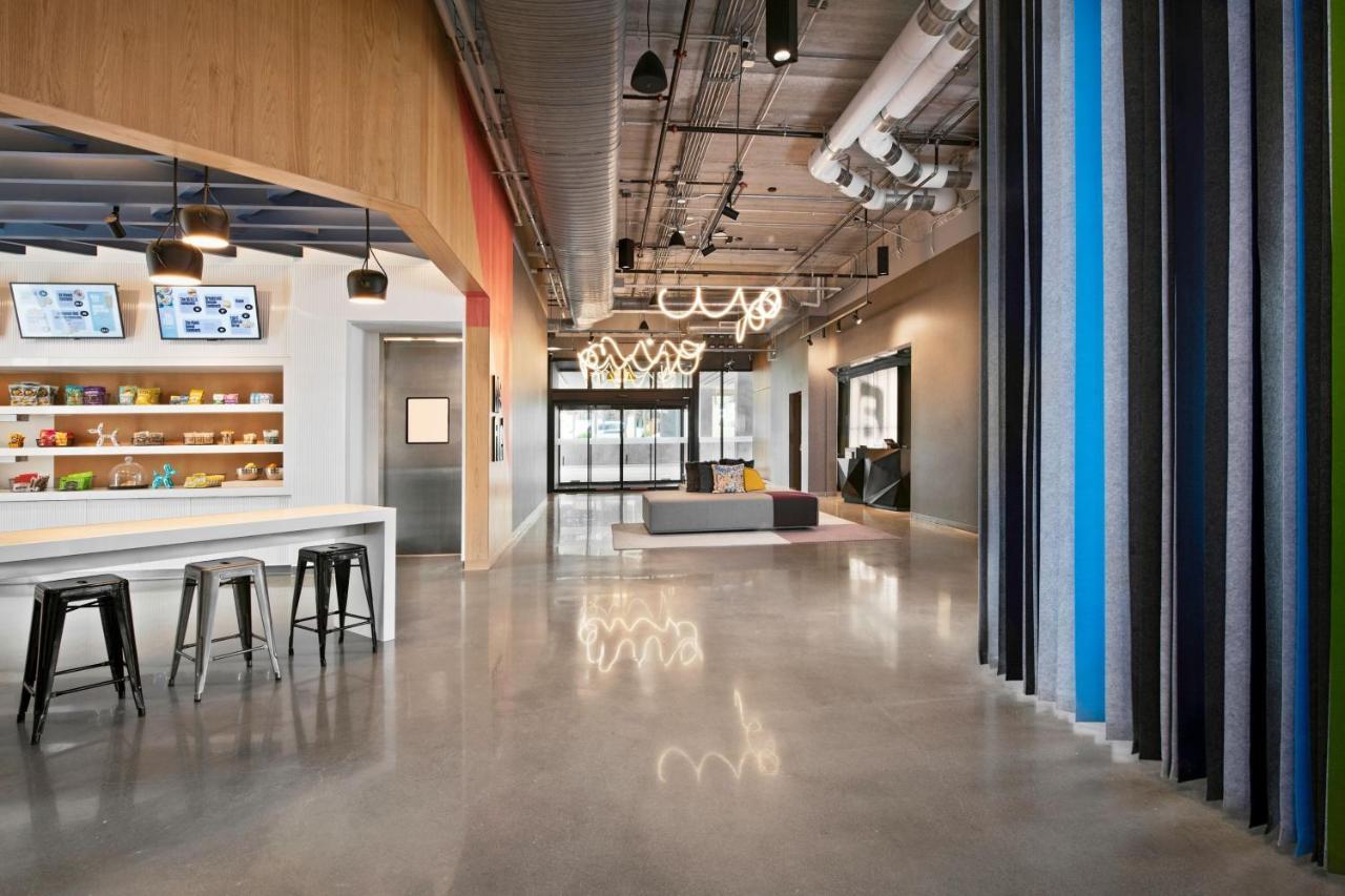 Aloft Kansas City Country Club Plaza Екстериор снимка